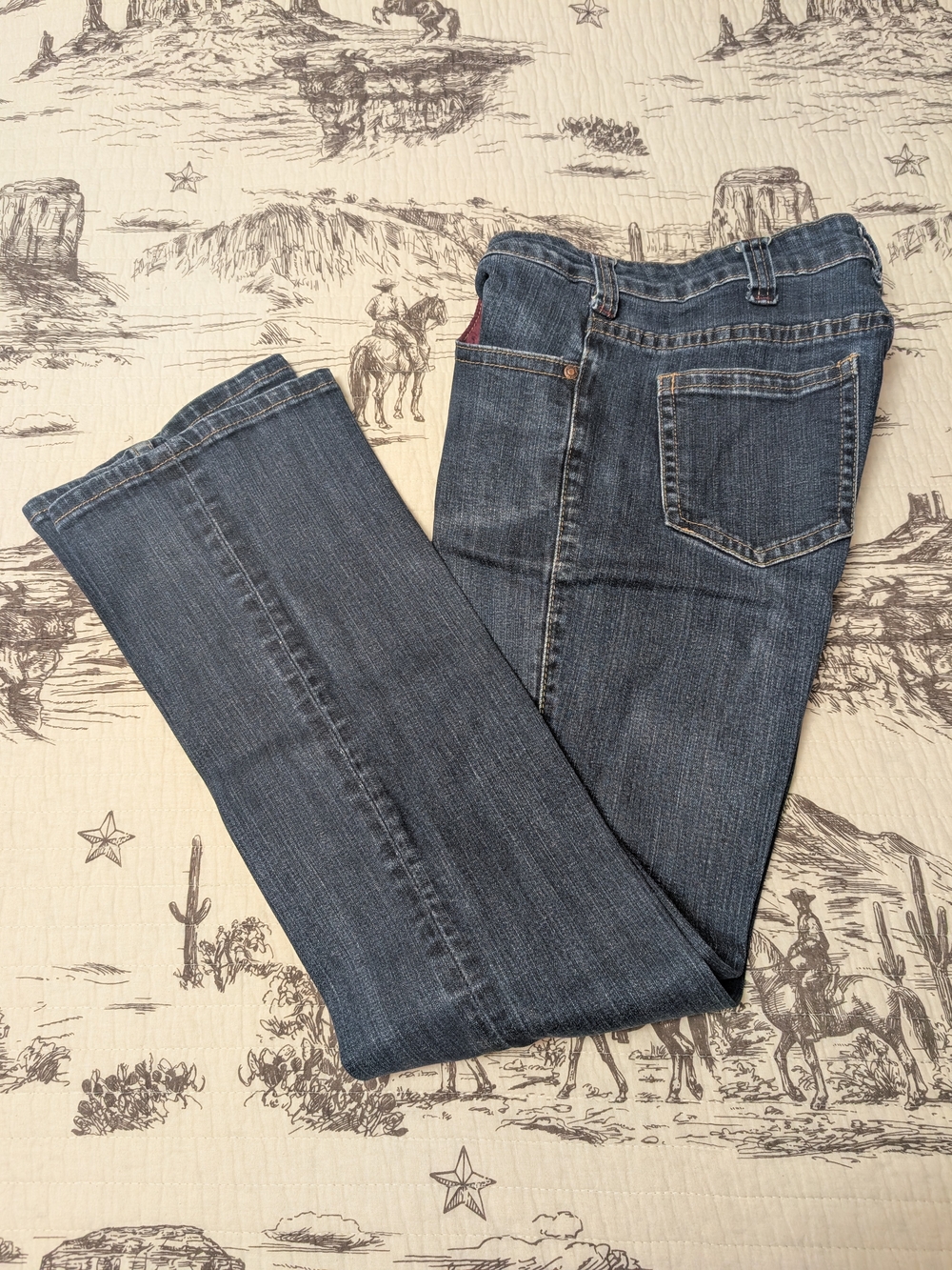 Cowgirl Tuff Jeans Size 28x31